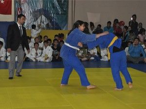 Judoda Gençlik Kupasına yoğun ilgi