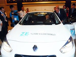 ''Otomotiv Sektörünün Geleceği ve Çözümü'' konferansı