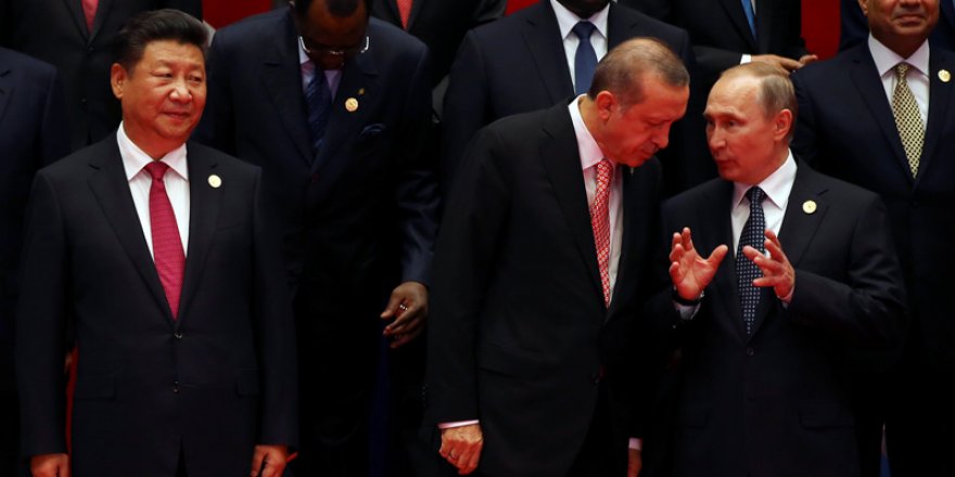G20 zirvesinde dikkat çeken Sisi detayı