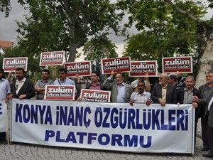 Yaraları hala acıyor