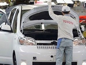 Toyota, namaz kılan işçileri kovdu