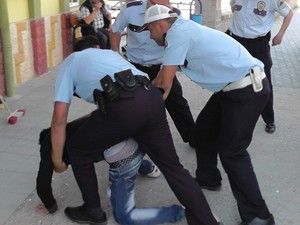 Bıçaklı kavgada 2 kişi yaralandı