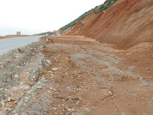 Akşehir-Yalvaç yolunda çalışmalar sürüyor