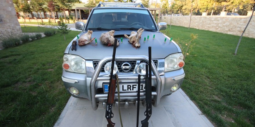 Far tertibatıyla tavşan avlayan 5 kişiye 9 bin 500 lira ceza