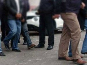 BDP'li belediyelere polis baskını