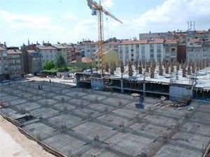 Bin 203 araçlık katlı otopark
