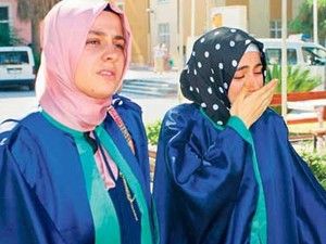 Başörtüsü yasakçısı görevden uzaklaştırıldı