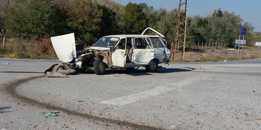 Konya'da TIR otomobile çarptı: 1 ölü