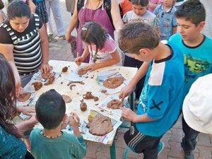 Sonsuz şükran köyünde bilim ve sanat yaz okulu açılacak