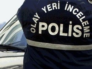 AKP önünde bomba paniği