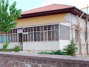 Tarihi Çukur Camii restore ediliyor
