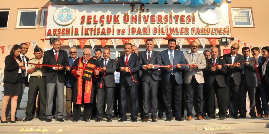 Akşehir’in yeni fakülte binası törenle hizmete açıldı