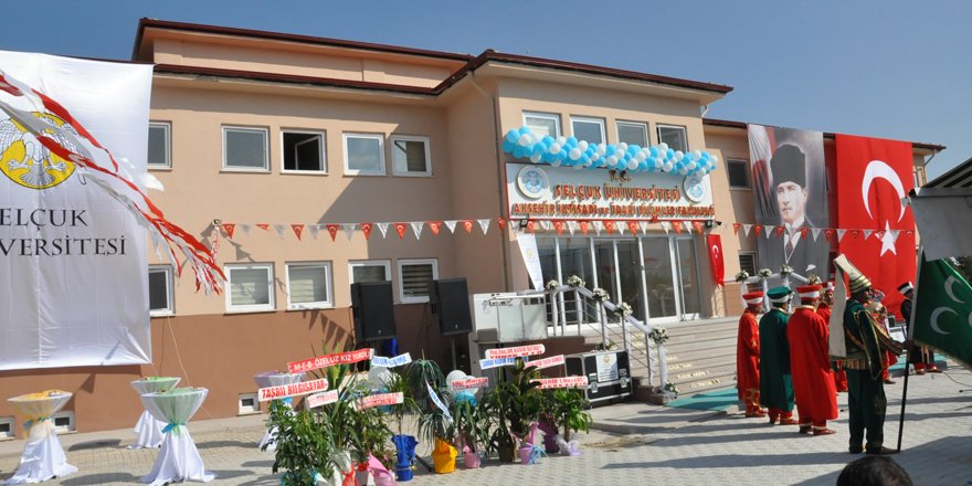 Akşehir İİBF binası törenle açıldı