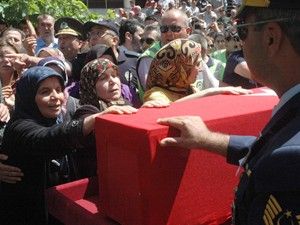 Konya şehidini gözyaşlarıyla uğurladı