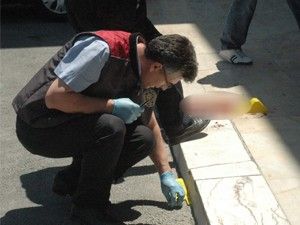 Av tüfeği ile kendini vurdu