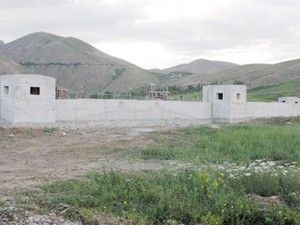 Sınıra yeni kale karakollar geliyor