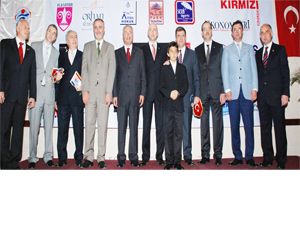 Genç Girişimcilerden 2 ödül