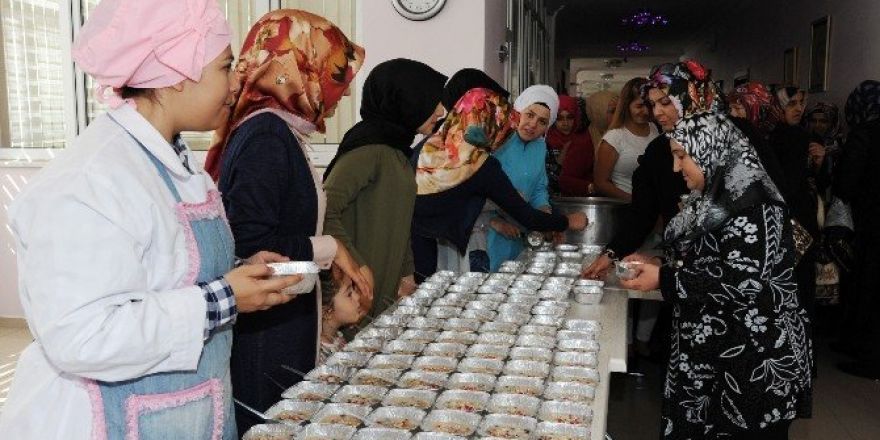 KOMEK’lerde aşure geleneği yaşatılıyor