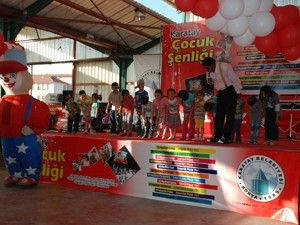 Karatay'da mahalle şenlikleri sürüyor