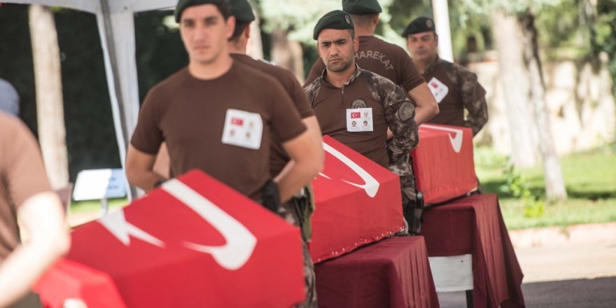 Gaziantep şehitlerine veda