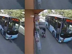 Kaza anı güvenlik kamerasına yansıdı