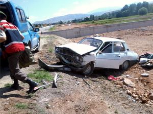 Konya'da iki otomobil çarpıştı: 5 yaralı