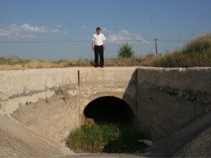 Çiftçilerin gözü kapalı devre sulamada