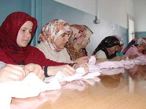 Beyşehirde Halk Eğitim Merkezi 5 bin 600 kursiyer yetiştirdi