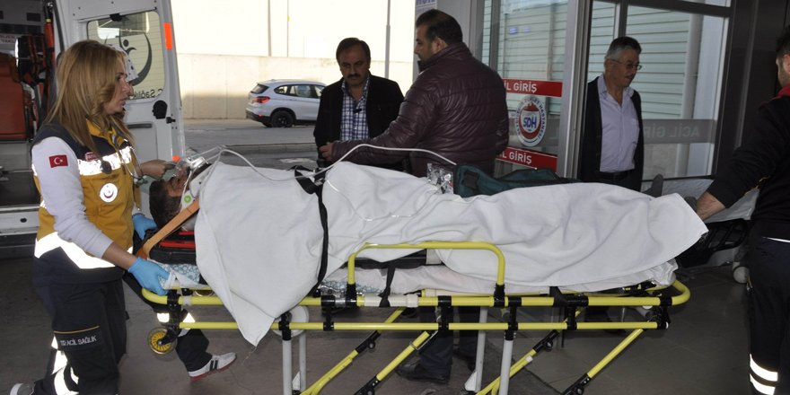 Seydişehir’de otomobil devrildi: 3 yaralı