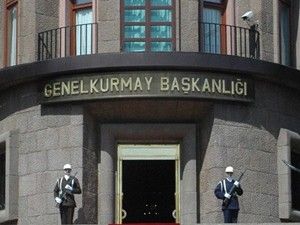 Genelkurmay önü karıştı