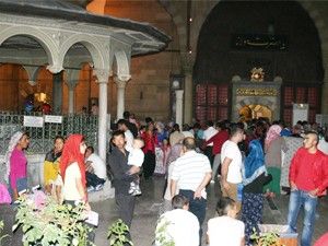 Eller Berat için açıldı
