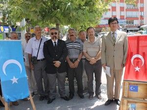Çin Doğu Türkistanda kan döküyor