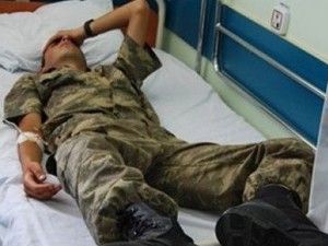 30 asker hastaneye kaldırıldı