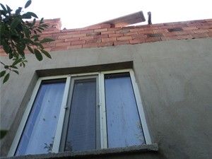 Konya'da inşaat iskelesi çöktü: 2 yaralı