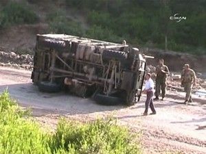 Askeri araç kaza yaptı: 4'ü asker 5 yaralı
