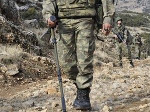Mayın patladı: 3 asker yaralı