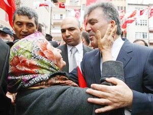 En çok iş ve yardım istendi