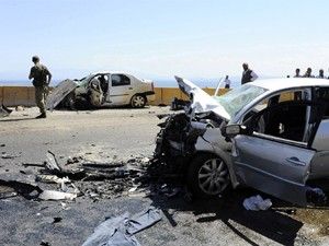 Yollar Kan Gölüne Döndü