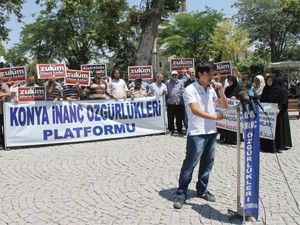 Batı zulmü destekliyor