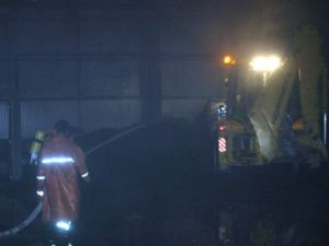 Geri dönüşüm fabrikasında yangın