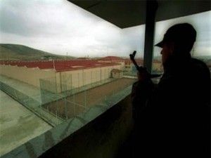 Mardin cezaevinde isyan çıktı