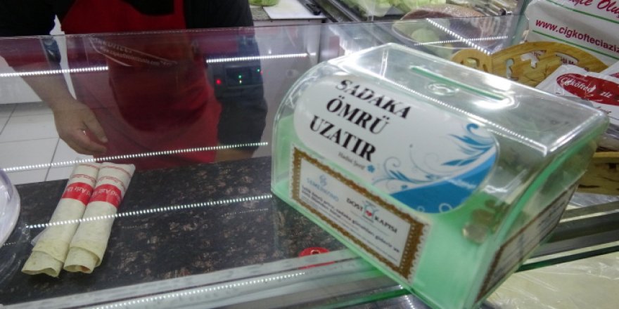 Hırsız, yardım kutularını çaldı