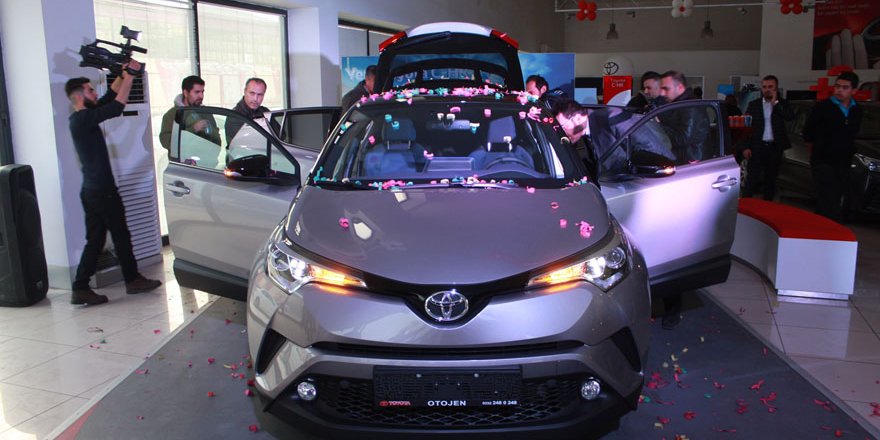 Toyota C-HR'nin gösterimi yapıldı
