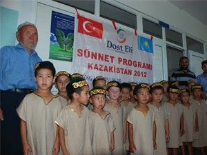150 çocuğu sünnet ettirdi