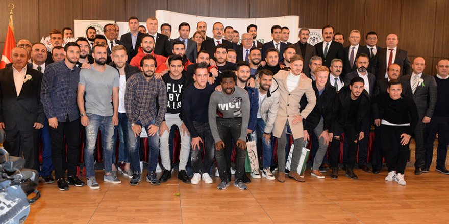 Yeşil-beyaz camia gecede buluştu