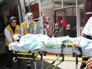 Köstebek tüfeği patlayınca yaralandı