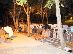 İlk teravihi eda ettiler