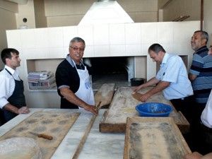 Milletvekili Yerlikaya etliekmek yaptı