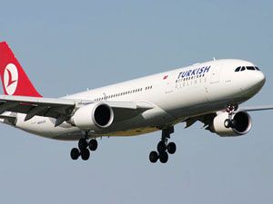 Konya uçağının motoruna kuş girince zorunlu iniş yaptı