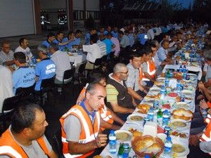 Akyürek nöbetçi ekiplerle iftar açtı